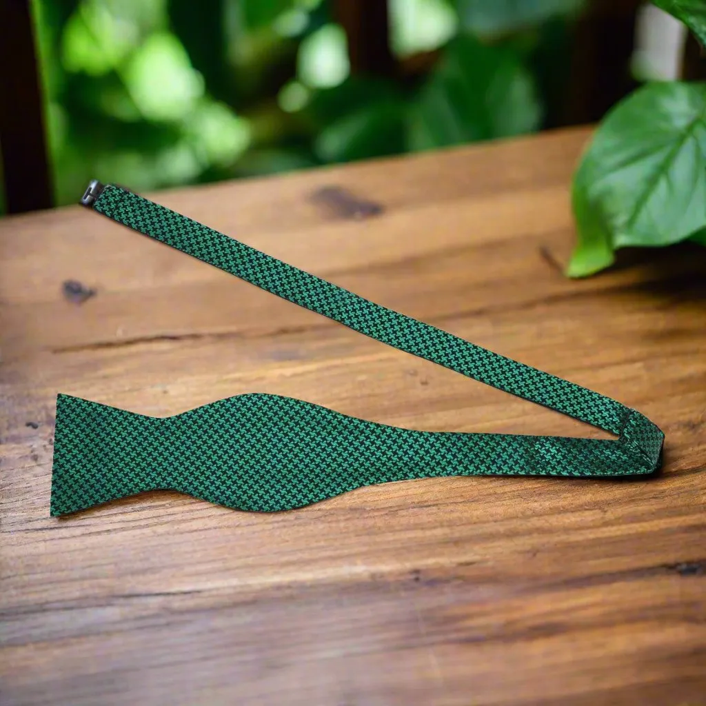 Bull Run Bow Tie
