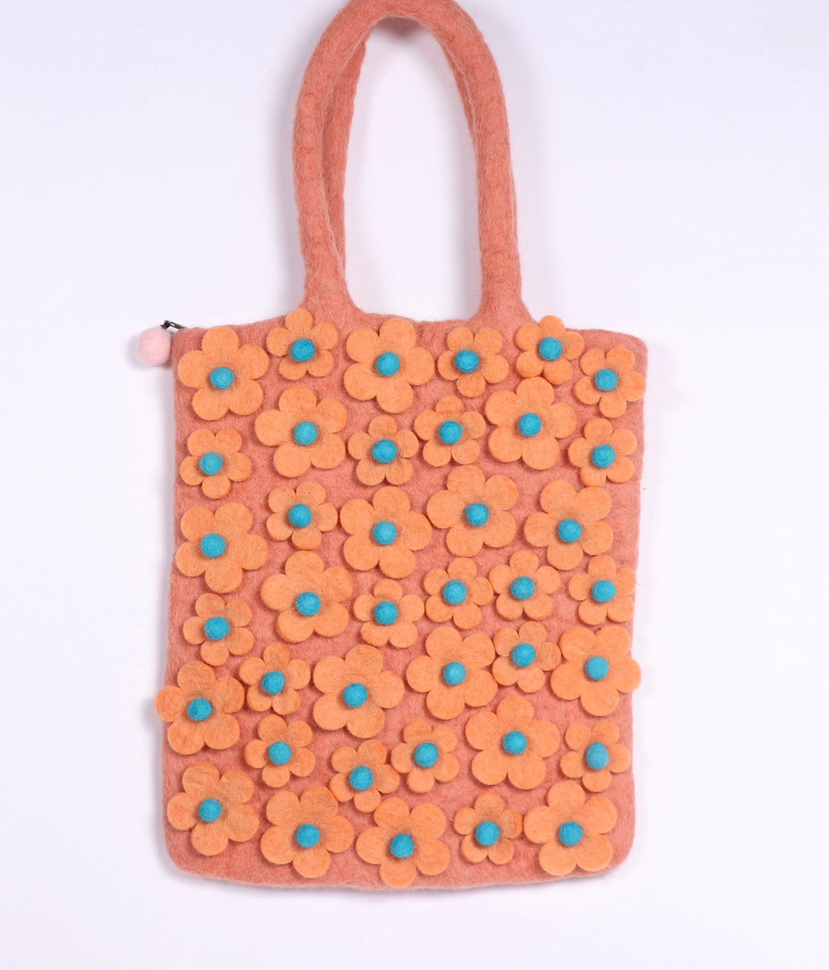 "Pure Comfort: 100% Natural Wool Felt Shoulder Bag for Everyday Elegance"