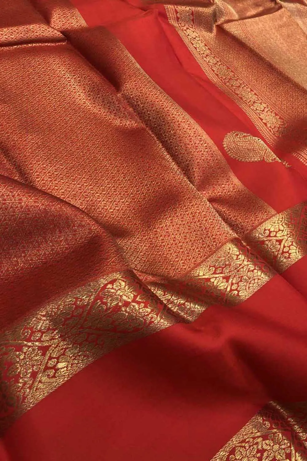 Red Kanjeevaram Handloom Silk Saree - Pure Elegance for Any Occasion