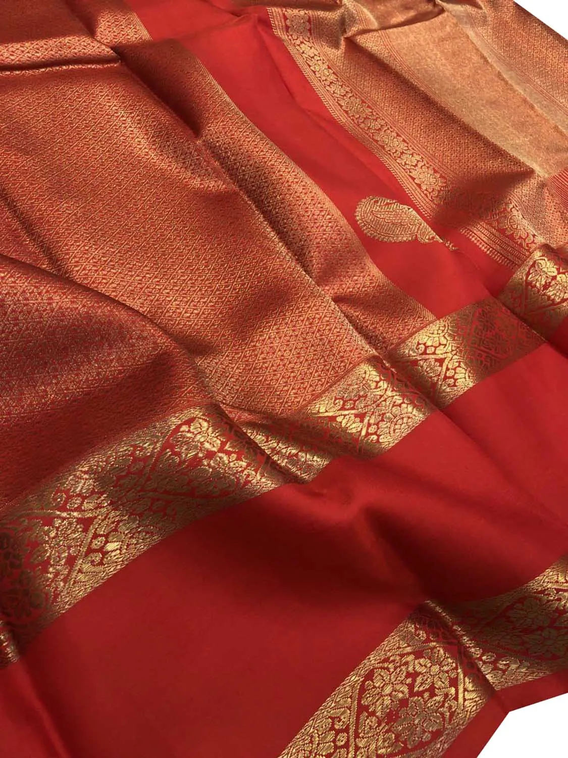 Red Kanjeevaram Handloom Silk Saree - Pure Elegance for Any Occasion