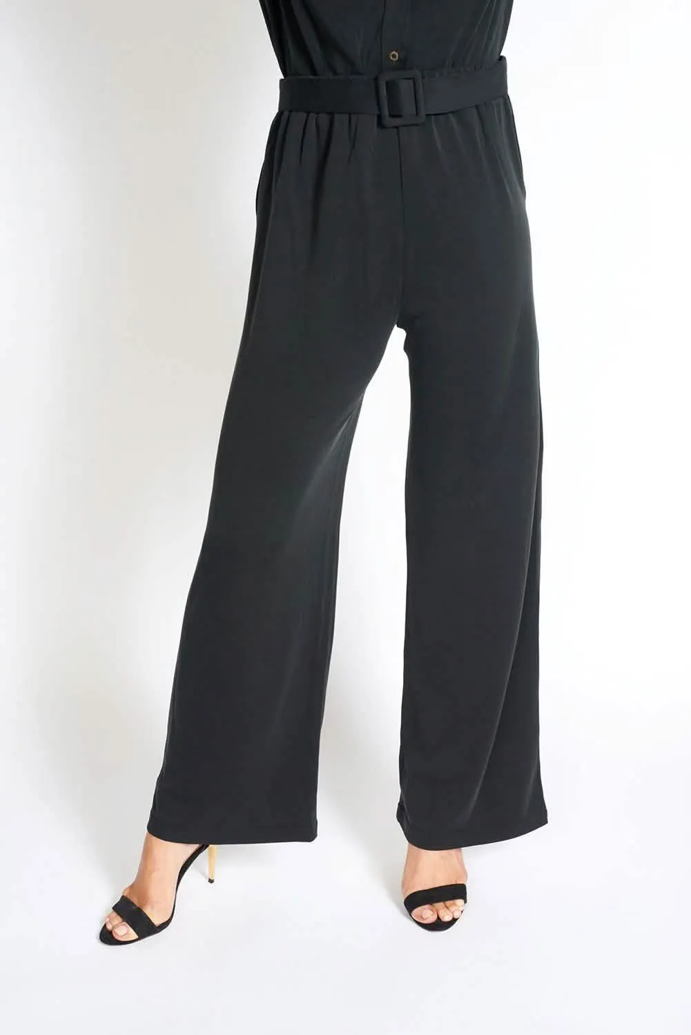 Sleek and Stylish Black Wide Leg Trousers for the Office