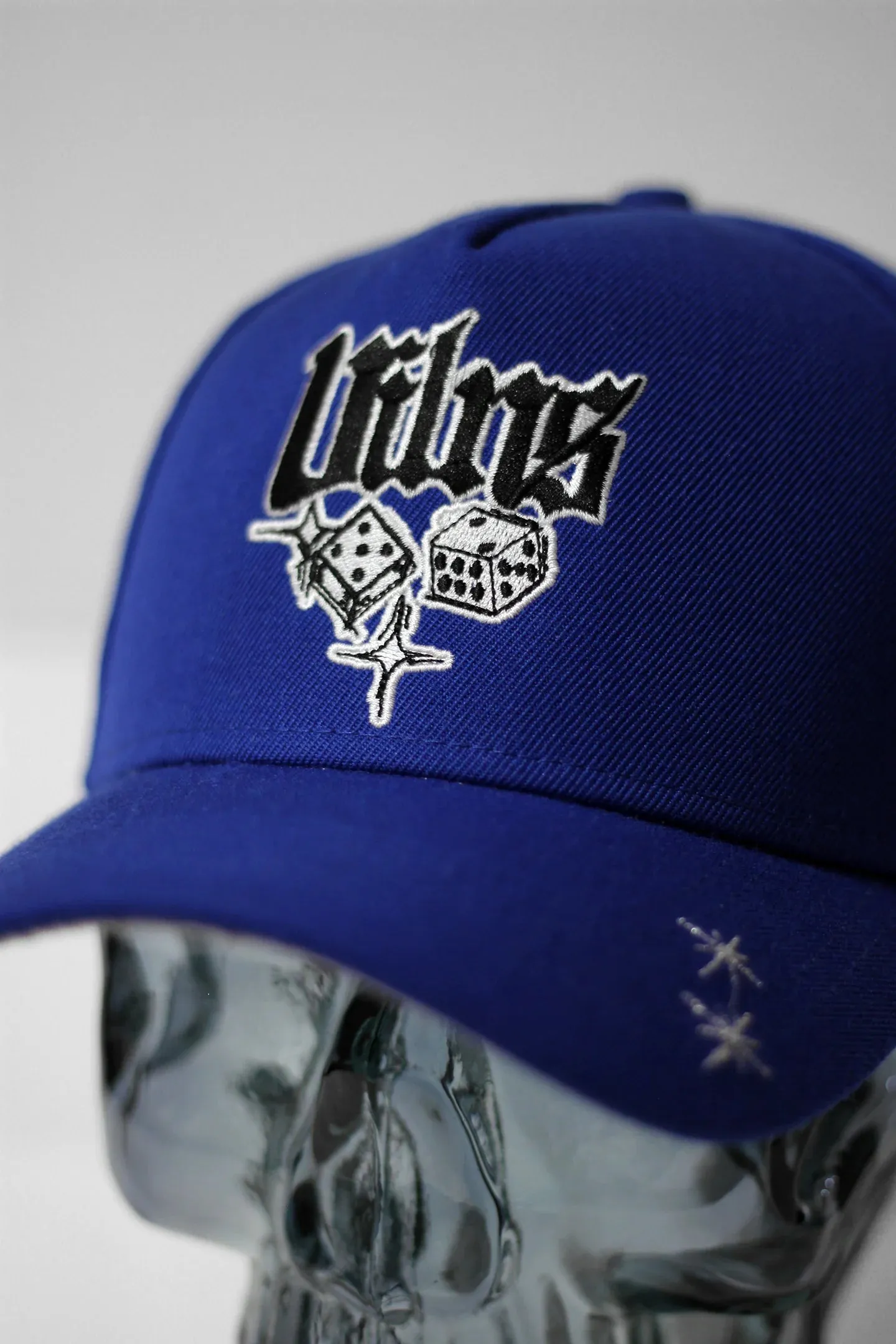 VILLAIN ATTIRE DICE PAISLEY HAT BLUE